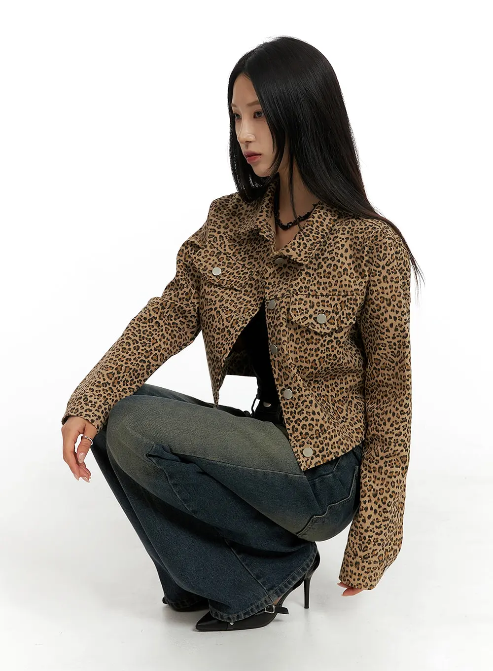 Leopard Buttoned Crop Jacket CF429