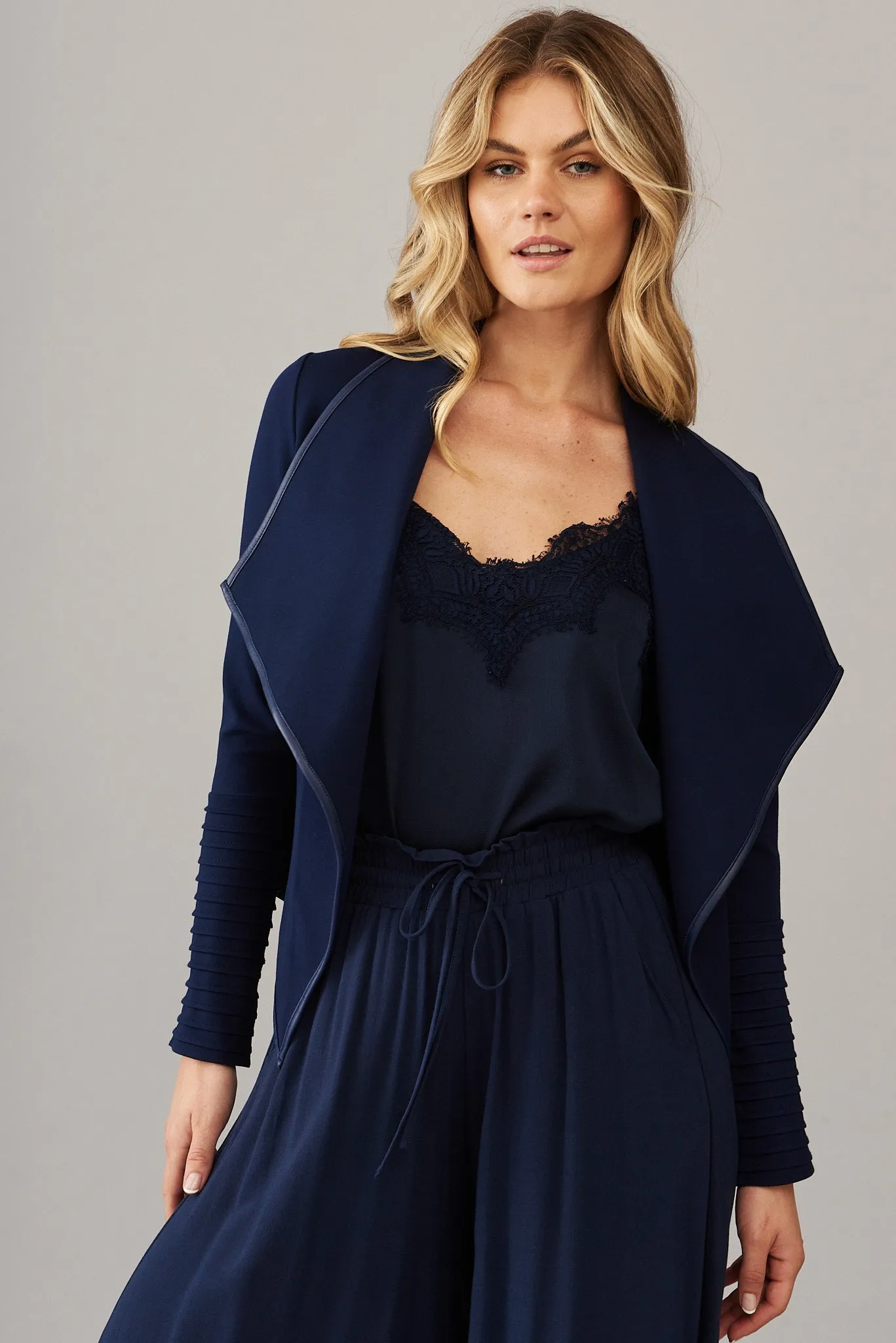 Lyndall Jacket In Navy