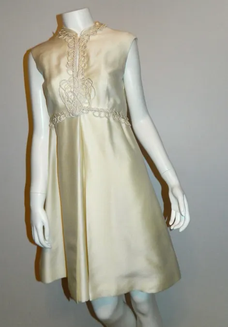 vintage wedding dress 1960s ivory MOD mini gown Saks Fifth Avenue peephole XS